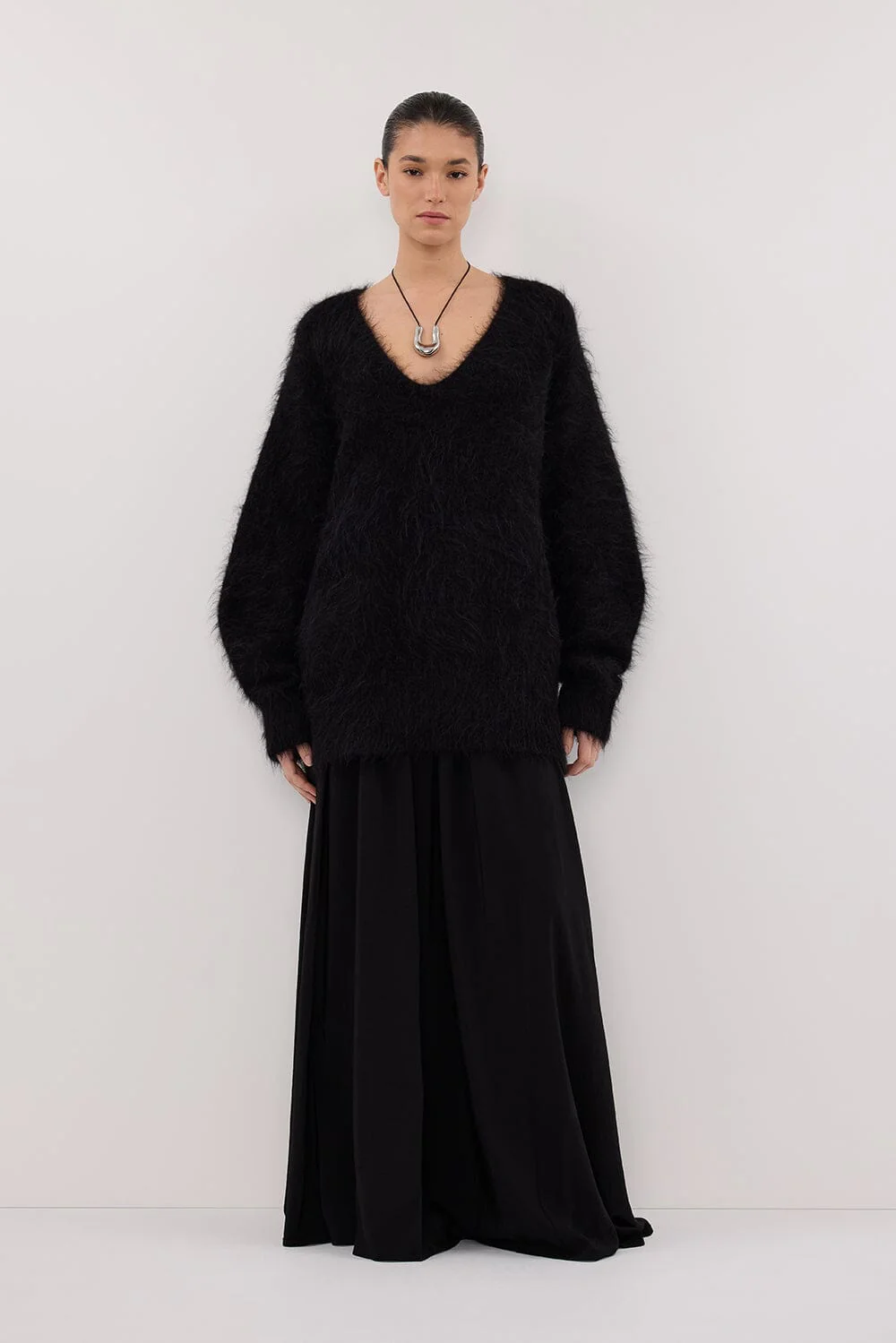 SIERRA BLACK TEXTURED MIDI SKIRT - Image 6