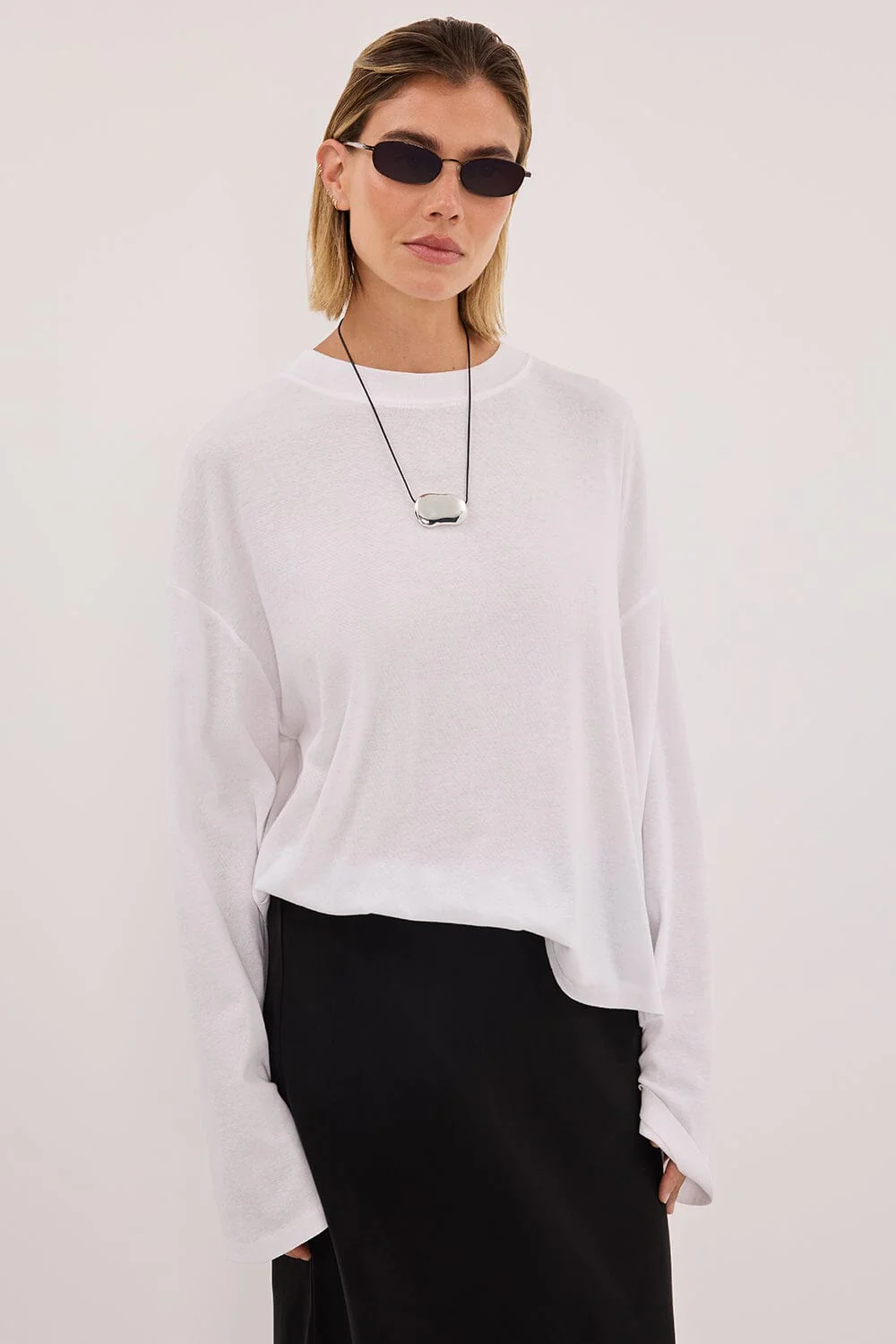 SLOANE WHITE LONG SLEEVE CREW KNIT TOP - Image 3