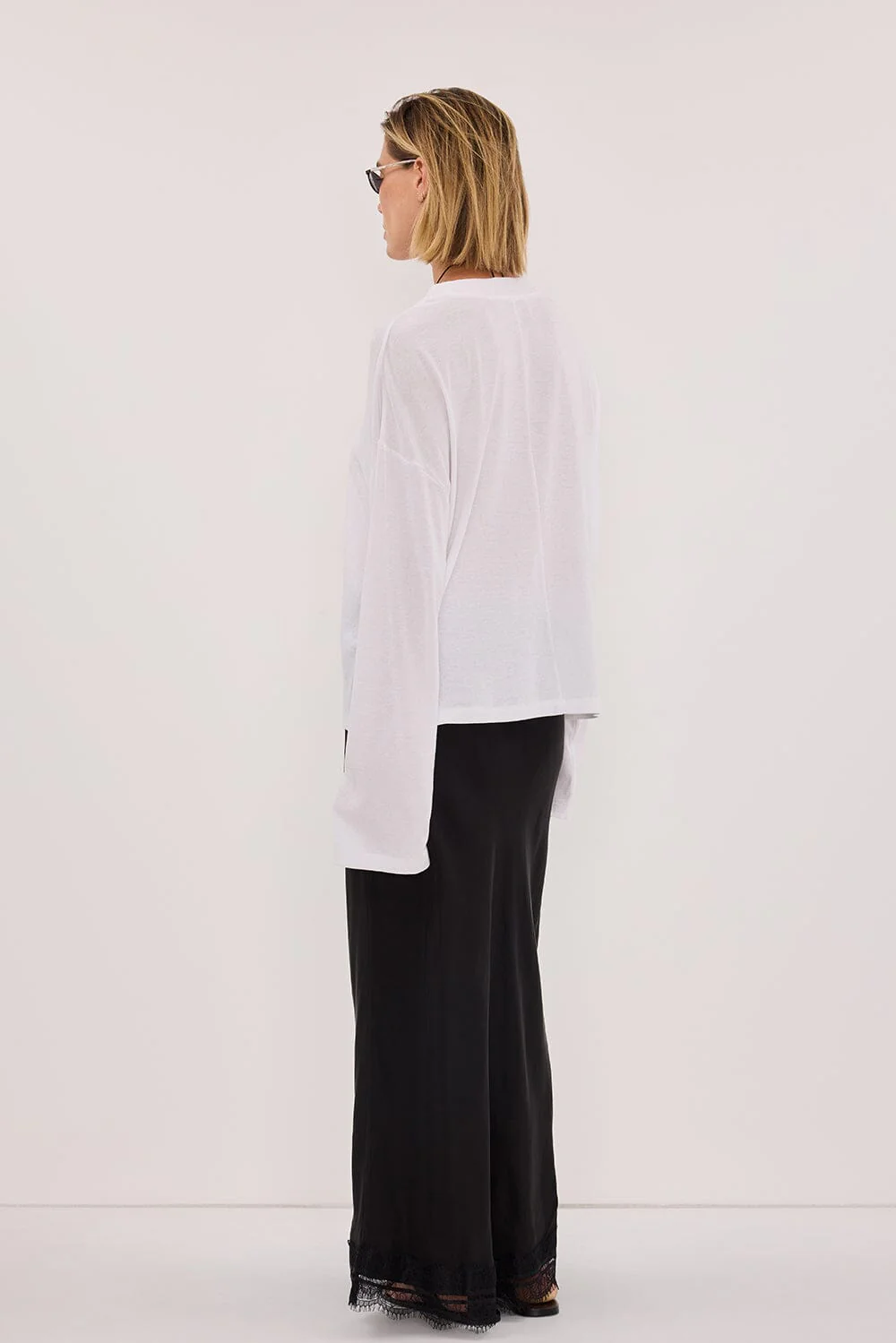 SLOANE WHITE LONG SLEEVE CREW KNIT TOP - Image 5