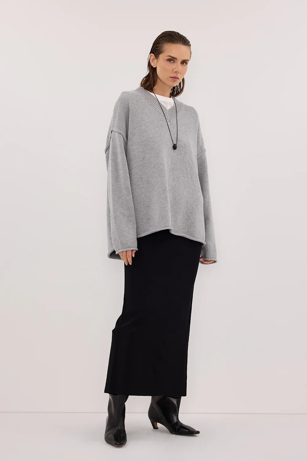 SOL BLACK KNIT MIDI SKIRT - Image 3