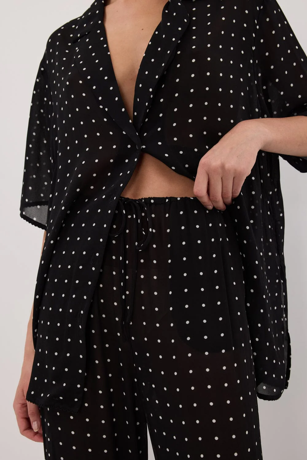 VANESSA BLACK SPOT PANT - Image 5