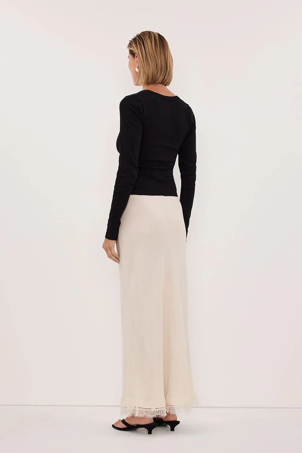 YASMIN BLACK LONG SLEEVE KNIT TOP - Image 4
