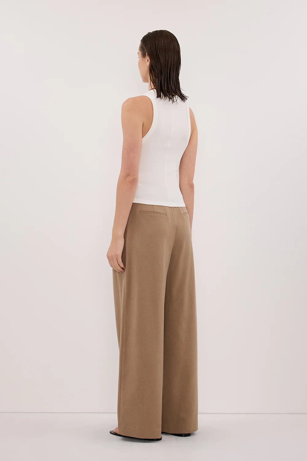 YASMIN OFF WHITE SLEEVELESS KNIT TANK - Image 5